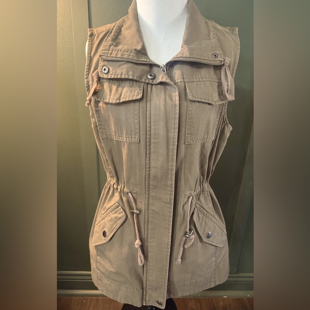 EUC Sebby’s women’s olive khaki canvas vest